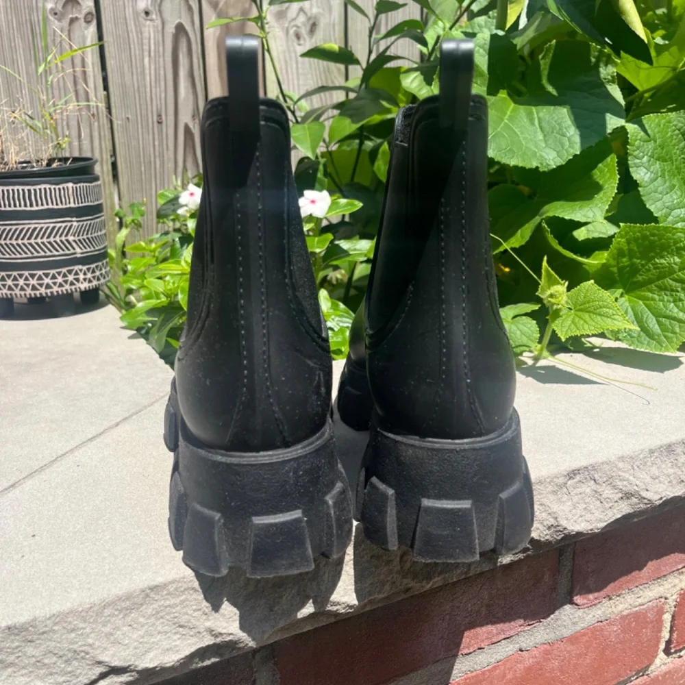 Jeffrey Campbell Lug Sole Boot - Picture 3 of 7